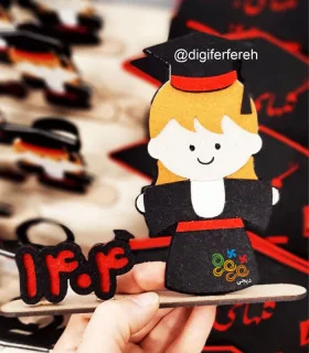 گیفت دختر فارغ التحصیل 15 سانتی با عدد سال